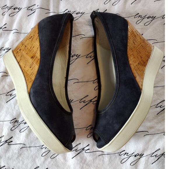 Donald J Pliner Carli Black Shoes Suede Wedges Size 7 Pump Cork Look Peep Toe - Picture 4 of 6